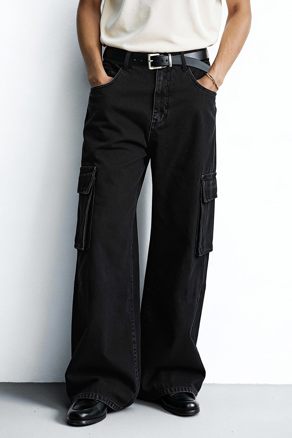 Men's Loose Jean With Pocket - Black